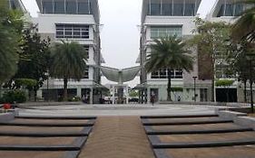 Hb Hotel